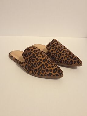 Tilocow Leopard Print Size 6.5 Pointed Toe Women's Mules